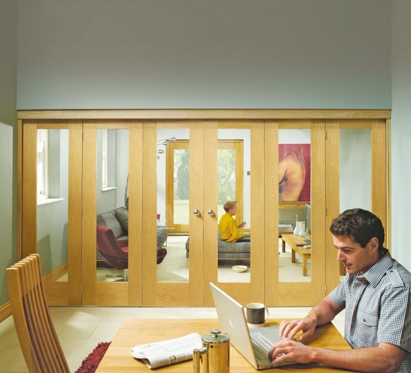 Freefold Internal Folding Door System with Pattern 10 Oak Doors - XL - Image 2